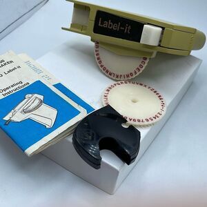 Vintage 1967 DYMO 1700 LABELMAKER.
